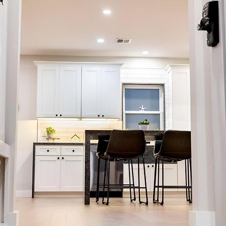 ברנסטייבל Renovated & Sophisticated Home Near Beach & Shops! מראה חיצוני תמונה