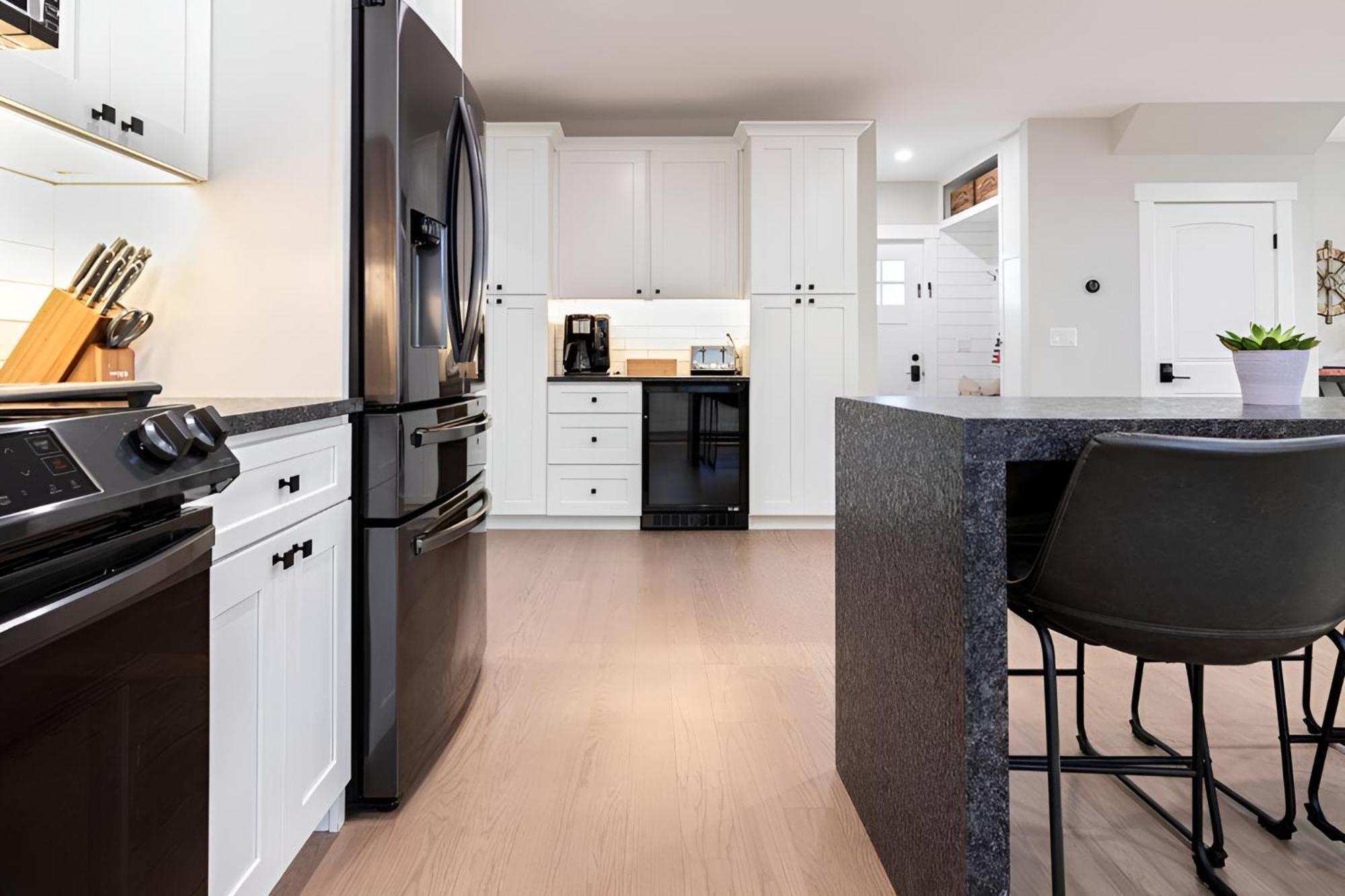 ברנסטייבל Renovated & Sophisticated Home Near Beach & Shops! מראה חיצוני תמונה